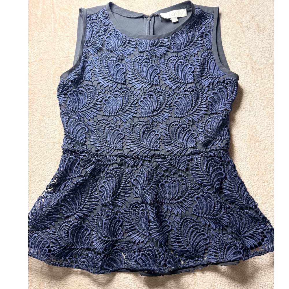 LOFT Navy Blue Lace Peplum Top Sleeveless Size Small Office Siren Feminine